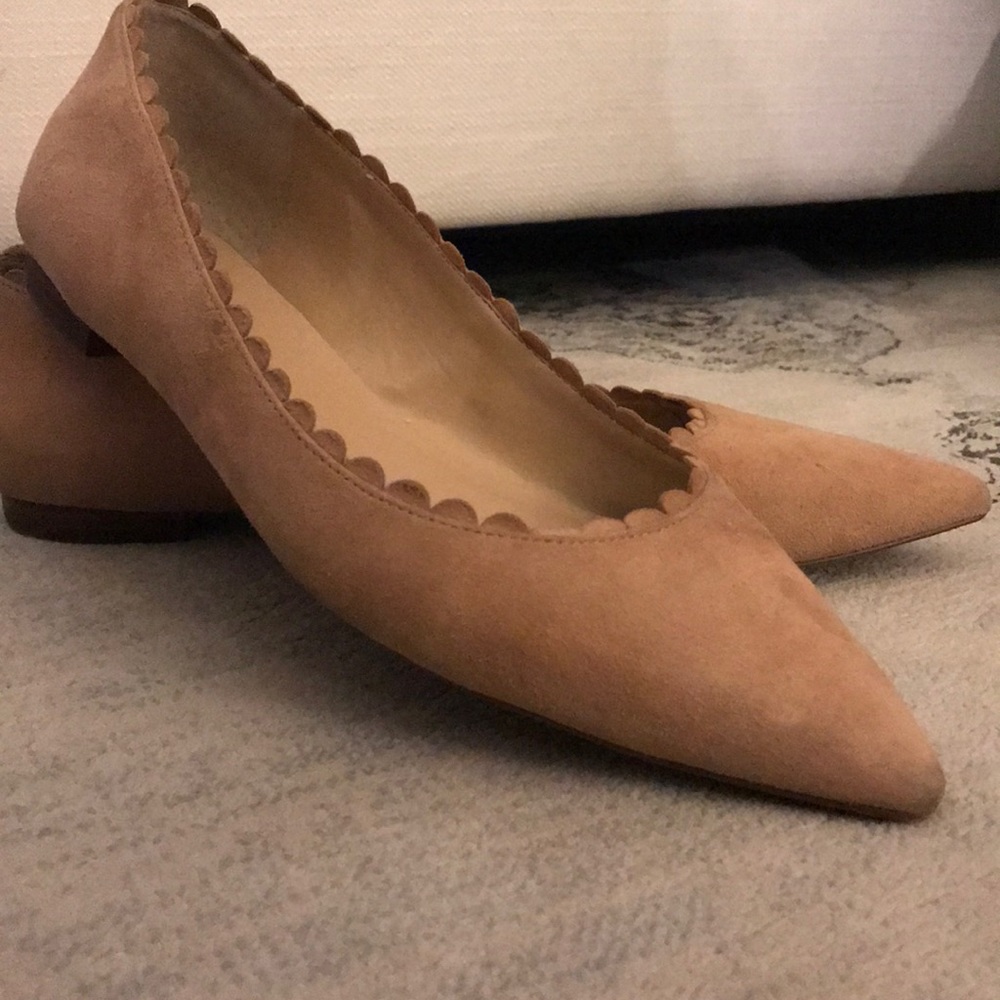 Ann Taylor pointed toe nude flat Sz10